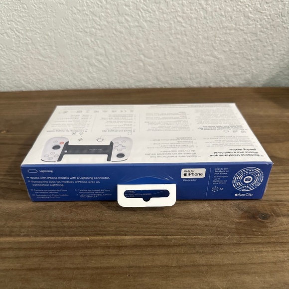 Backbone One PlayStation Edition (Lighting) Mobile Gaming Controller for iPhone - Picture 5 of 8